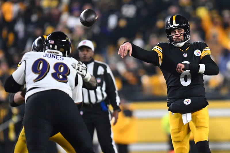 NFL playoff picture: Wild-card matchups, AFC North title finalized