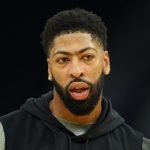 Report: Anthony Davis expected to sit out for the rest of season